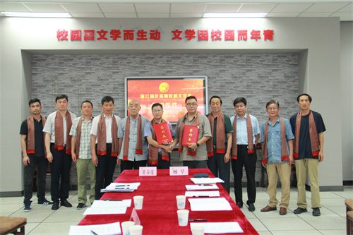 d97bc46ff0bc5bc602b9a530f80ad63.jpg