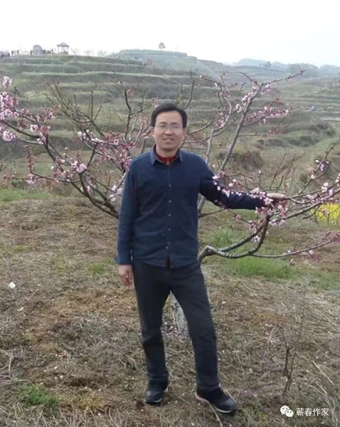 陈新宇_副本.jpg